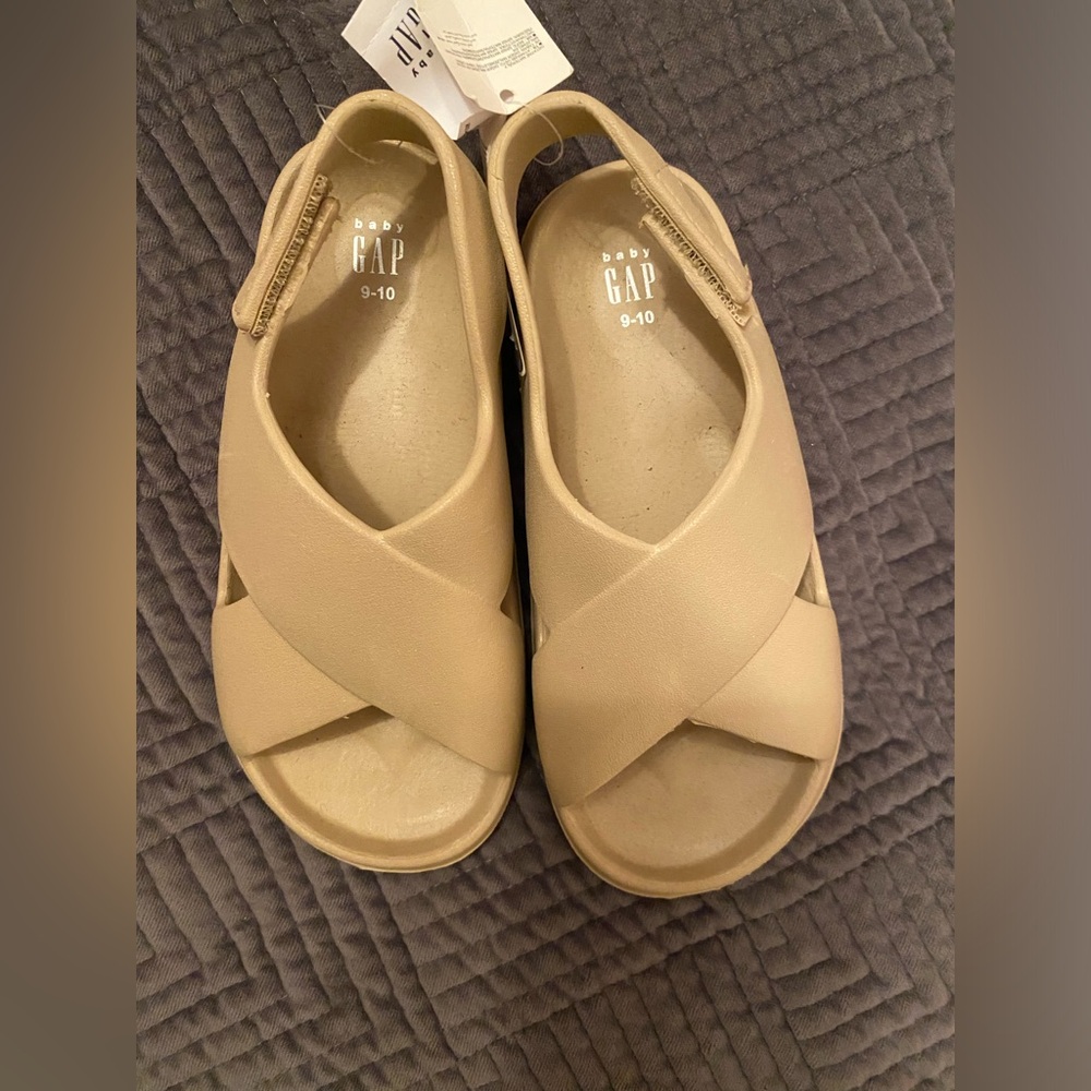 Toddler Criss-Cross Pillow Pool Slides (NEW)